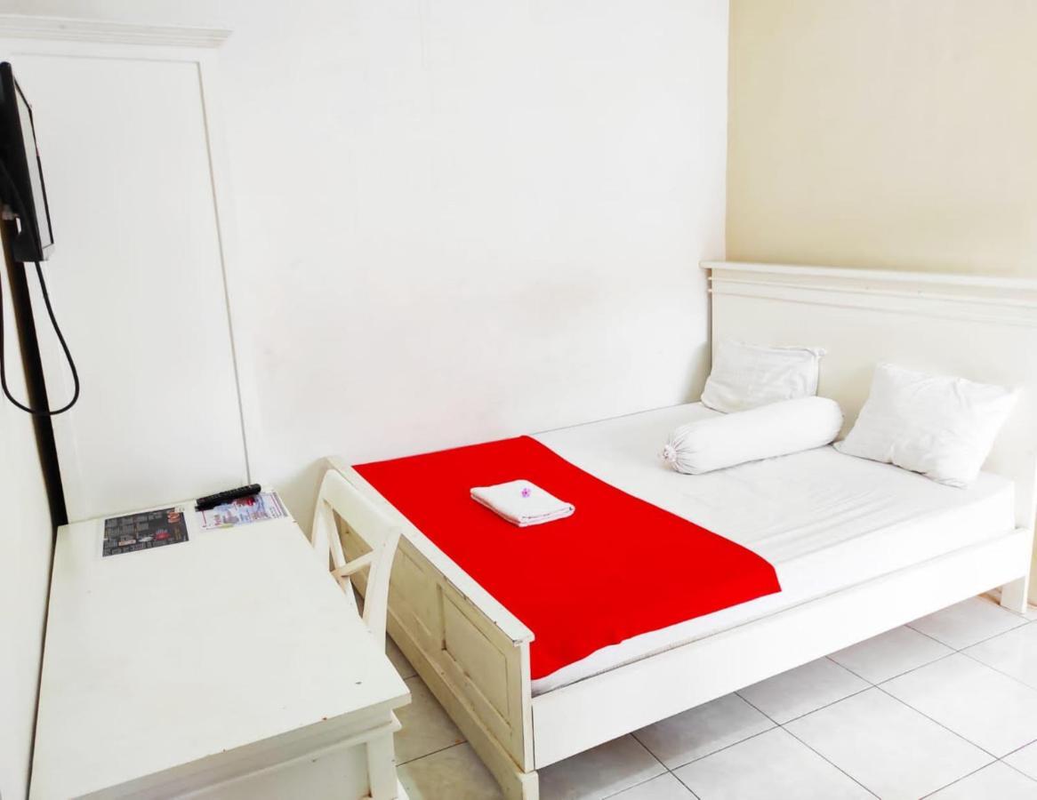 Ratu Guesthouse Sleman  Εξωτερικό φωτογραφία