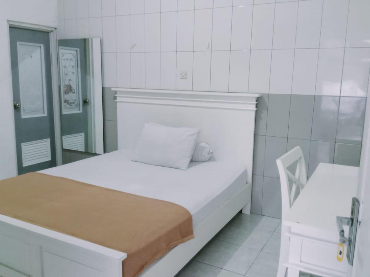 Ratu Guesthouse Sleman  Εξωτερικό φωτογραφία