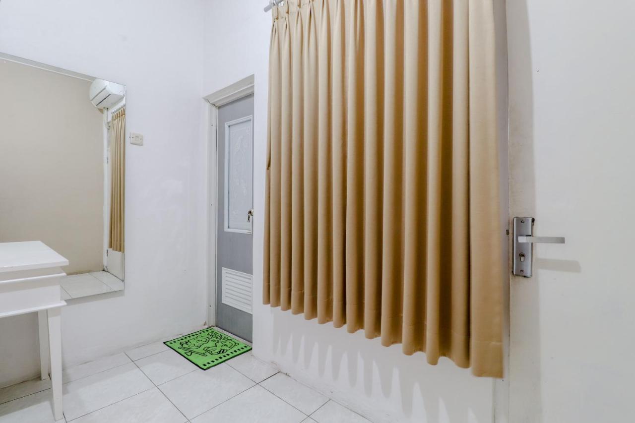 Ratu Guesthouse Sleman  Εξωτερικό φωτογραφία